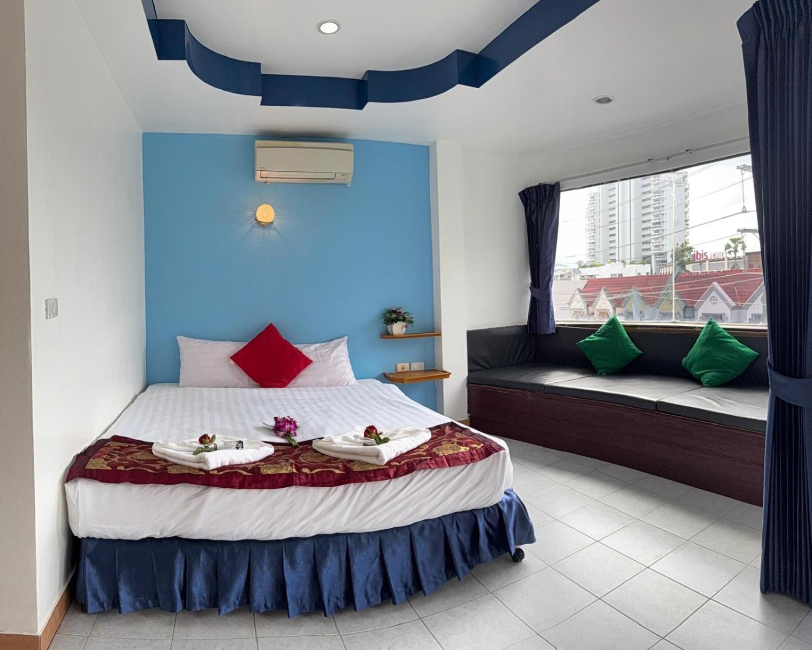 Hotel Heaven House Restro & Bar Patong Zewnętrze zdjęcie